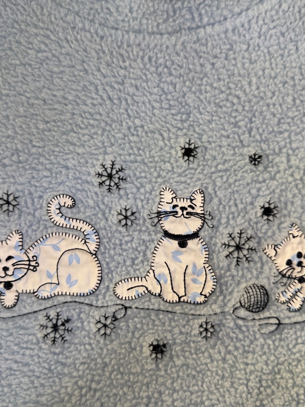 Cozy Light Blue Crewneck Sweater with Cat Embroidery - - Picture 5 of 6